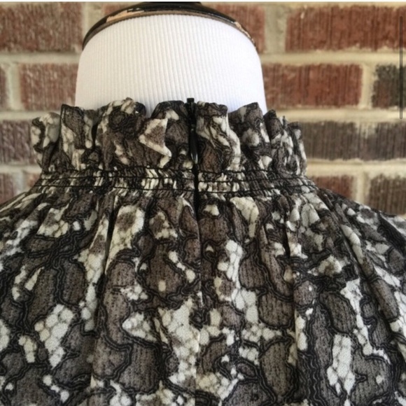 NWT Michael Kors Sleeveless Victorian Neck Top Med - Picture 3 of 8